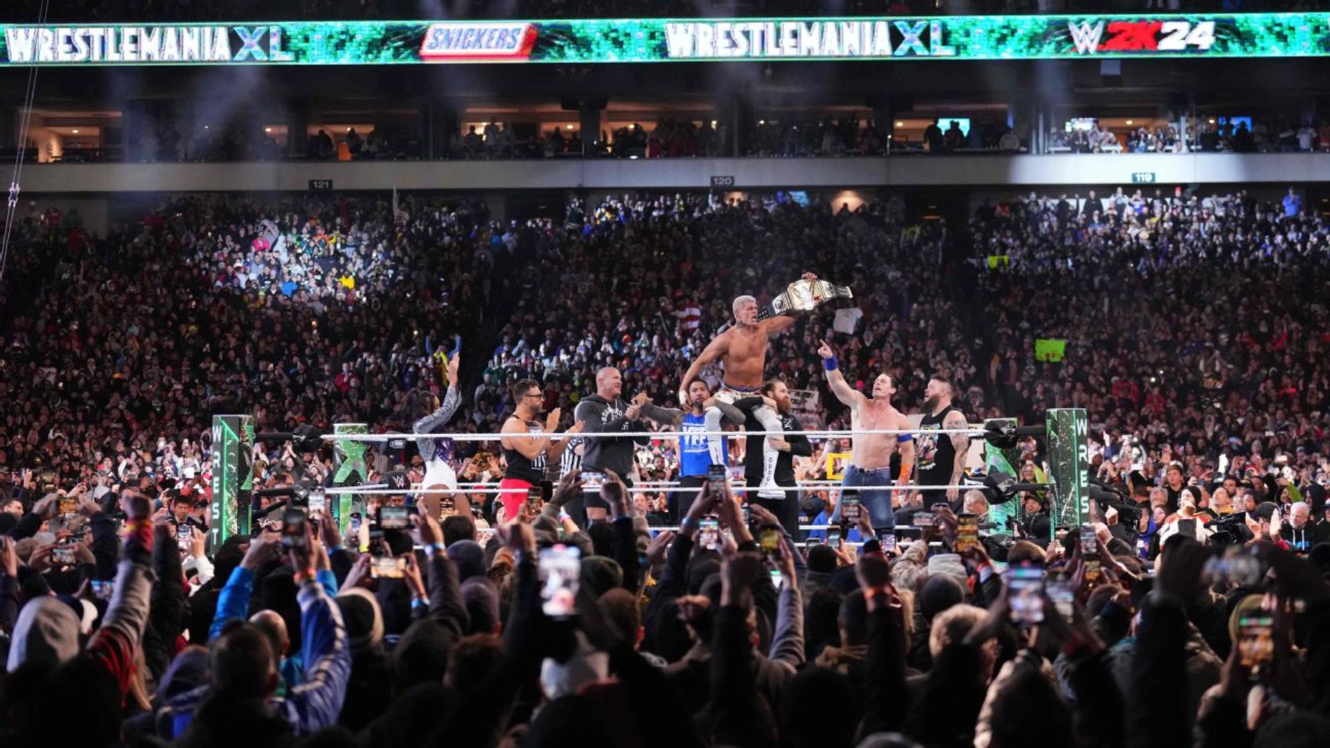 © WWE